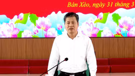 Đoàn giám sát số 6 của Tỉnh ủy làm việc tại xã Bản Xèo