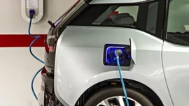 Đột phá công nghệ pin xe điện sạc đầy 12 phút, đi được gần 800 km