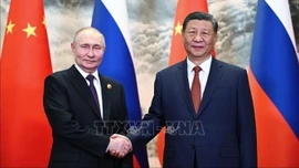 Chủ tịch Trung Quốc hội đàm trực tuyến với Tổng thống Nga