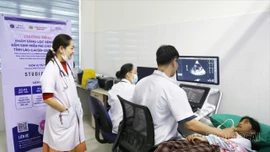 Lào Cai: 857 trẻ em được khám sàng lọc miễn phí dị tật tim bẩm sinh