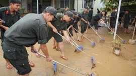 Nghị quyết của Chính phủ về các giải pháp khắc phục hậu quả thiên tai, phục hồi sản xuất tại các địa phương khu vực miền Trung