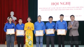 Cầu Thia: Chủ tịch UBND phường đối thoại với thanh niên