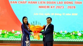 Đồng chí Nguyễn Thị Bích Nhiệm được bầu giữ chức Chủ tịch Liên đoàn Lao động tỉnh Lào Cai nhiệm kỳ 2023 - 2028