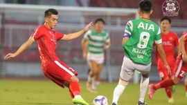 Tiến Linh ghi bàn giúp Công an TP.HCM thắng đội bóng Singapore