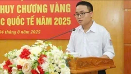 Hai lần mang vinh quang cho Việt Nam trên đấu trường Olympic Toán học Quốc tế