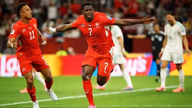 Thắng thuyết phục Algeria, Thụy Sĩ hiên ngang tiến vào vòng 1/8 World Cup