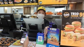 Khi người Việt "chạm" vào nền kinh tế không tiền mặt