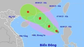 Áp thấp nhiệt đới trên Biển Đông và các chỉ đạo ứng phó