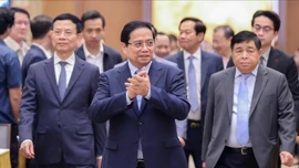 Thủ tướng: Kinh tế số là động lực, xã hội số là nền tảng, con người là trung tâm