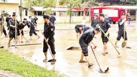 Nỗ lực khắc phục hậu quả mưa lũ lịch sử