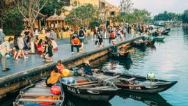 Vì sao Việt Nam trở thành điểm đến hấp dẫn hàng đầu với khách quốc tế?