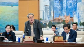 Cử tri và nhân dân bày tỏ tin tưởng vào sự lãnh đạo của Đảng đưa đất nước trở thành quốc gia phát triển, hùng cường, thịnh vượng