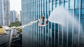 Trung Quốc rà soát các toà nhà cao tầng sau vụ cháy ở Hong Kong