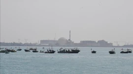 Các hãng vận tải biển lớn đình chỉ hoạt động qua Eo biển Hormuz