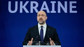 Thủ tướng Ukraine đệ đơn từ chức