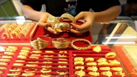 Giá vàng hưởng lợi từ kỳ vọng Fed hạ lãi suất