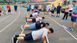 Hạt Kiểm lâm khu vực Văn Bàn tổ chức kiểm tra rèn luyện sức khỏe cho cán bộ, công chức năm 2026
