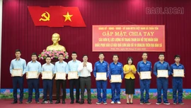 Trấn Yên khen thưởng các tập thể, cá nhân tham gia khắc phục hoàn lưu bão số 10