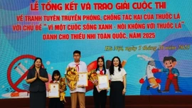 Thuốc lá vẫn rình rập quanh trường học