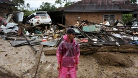 Số người chết vì lũ lụt ở Indonesia tăng lên 897 người