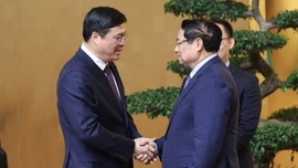 Thủ tướng đề nghị đẩy nhanh kết nối hạ tầng giao thông giữa Việt Nam và Quảng Tây (Trung Quốc)