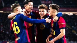 FIFA tước danh hiệu vô địch của Barca