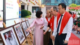Triển lãm tranh, ảnh kỷ niệm 65 năm Ngày thiết lập quan hệ Việt Nam-Cuba