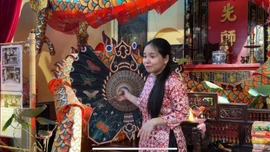 Giữ hồn lồng đèn xưa