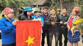 Ủy ban MTTQ Việt Nam xã Văn Chấn tổ chức “Ngày thứ 7 cùng dân” tại thôn Pang Cáng