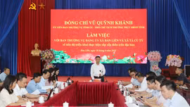 Phó Chủ tịch Thường trực HĐND tỉnh Vũ Quỳnh Khánh làm việc với Ban Thường vụ Đảng ủy xã Tả Củ Tỷ và xã Bản Liền về công tác sắp xếp thôn