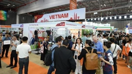 Ứng dụng khoa học công nghệ, đưa ngành chăn nuôi bứt phá