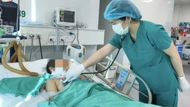 Đau lòng khi bé gái 11 tuổi mắc bệnh dại vì chó nuôi trong nhà