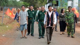 Tuyên truyền vận động đồng bào tôn giáo, dân tộc thiểu số tích cực tham gia bầu cử