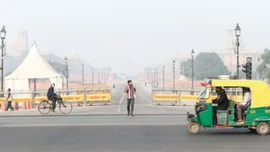 New Delhi (Ấn Độ) dừng hoạt động ngoài trời của học sinh vì ô nhiễm không khí
