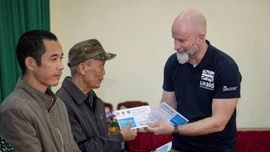 Anh tăng mức viện trợ lên đến 27 tỷ đồng hỗ trợ Việt Nam khắc phục hậu quả bão lũ