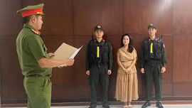 Khởi tố ca sĩ và giám đốc công ty truyền thông về hành vi xâm phạm quyền tác giả