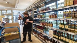 Thủ tướng Cananda kêu gọi người dân dùng hàng nội địa