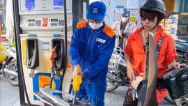 Việt Nam giữ vững phòng tuyến xăng dầu giữa bão giá thế giới