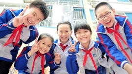 Kỷ cương từ việc nhỏ: Đồng phục, giờ giấc, ngôn ngữ ứng xử trong trường học
