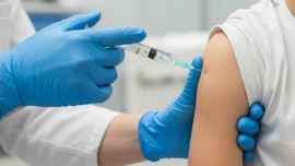Hai loại vaccine đắt đỏ sẽ được tiêm miễn phí cho trẻ em từ 2026