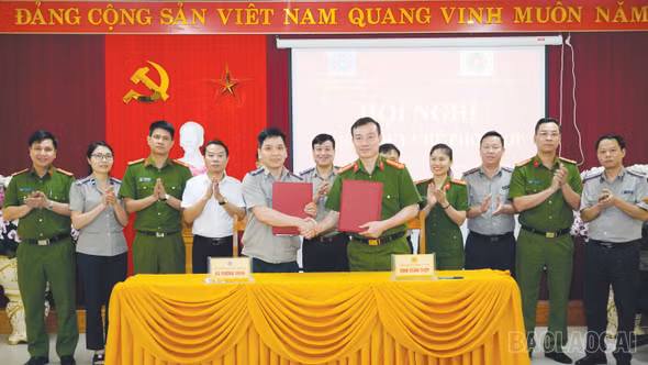 Thi hành án dân sự tỉnh ký kết quy chế phối hợp với Công an tỉnh