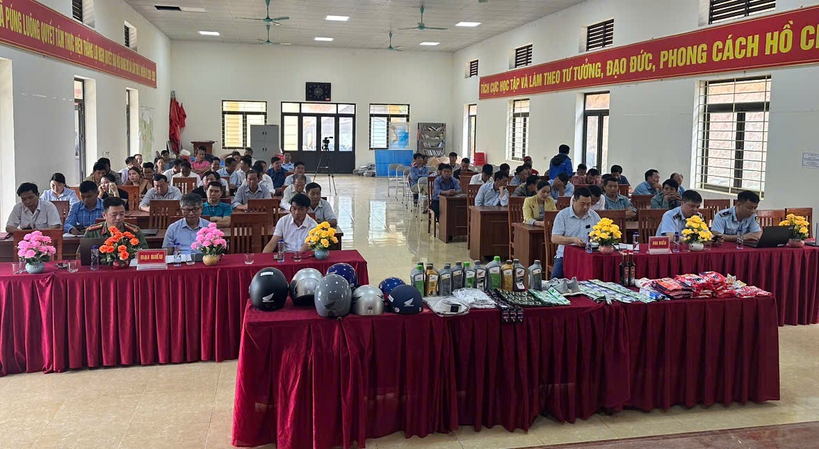 Chi Cục quản lý thị trường tỉnh tổ chức hội nghị tuyên truyền công tác kiểm tra xử lý và hướng dẫn cách nhận biết hàng thật - hàng giả qltt-anh-5.jpg