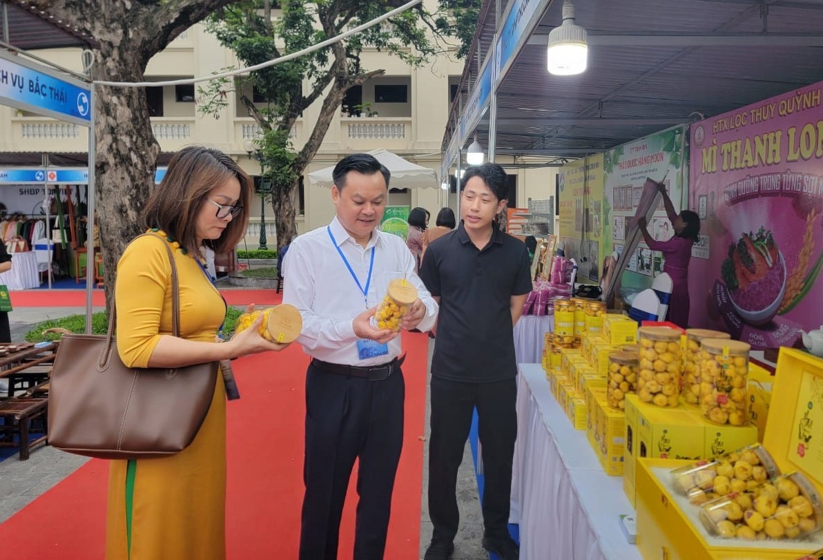 Nhiều sản phẩm OCOP của tỉnh Lào Cai được người dân và doanh nhiệp đánh giá cao về chất lượng. so-huu-tri-tue.jpg