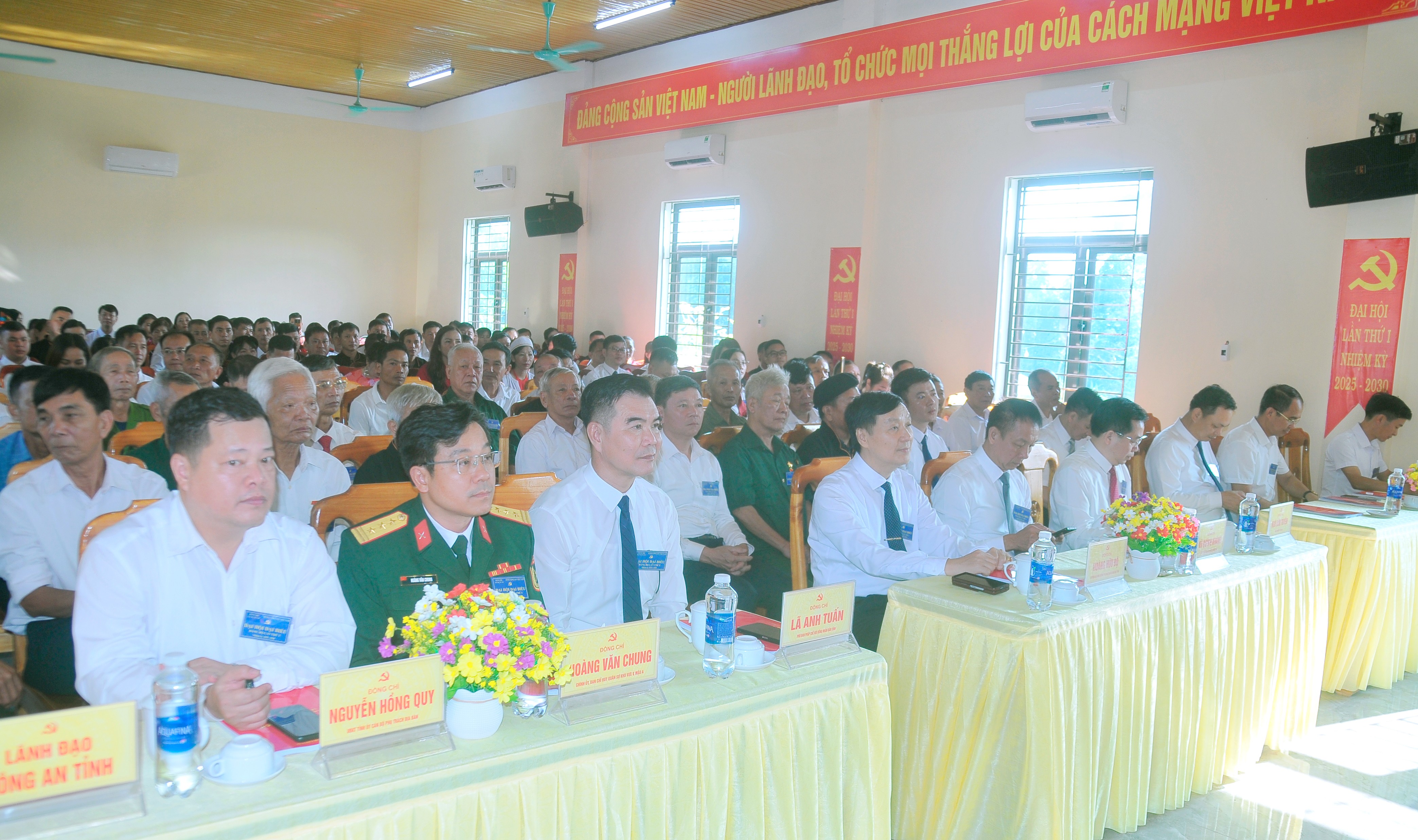 Các đại biểu dự đại hội. duc-2588.jpg