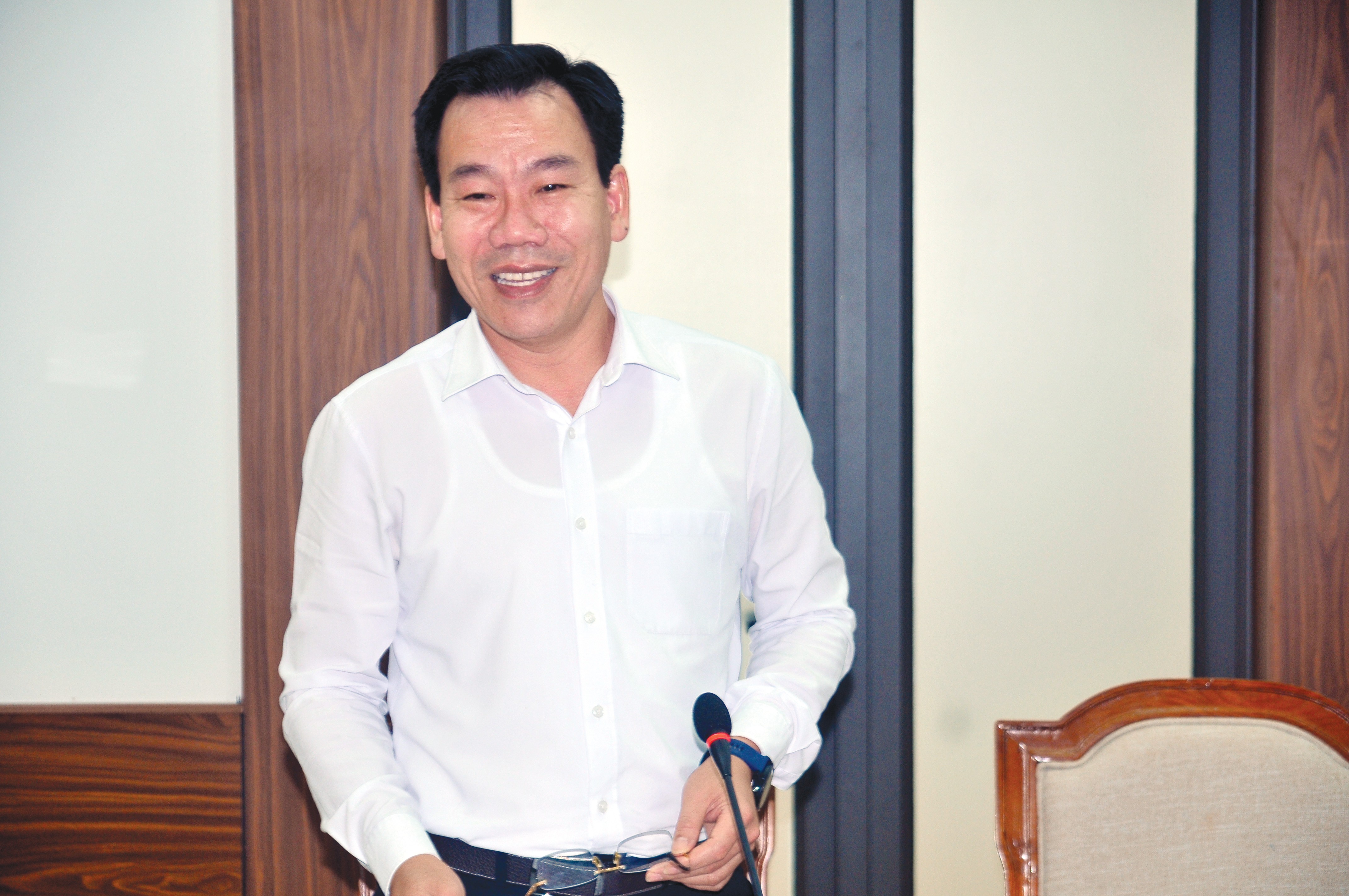 Đồng chí Dương Đức Huy, Ủy viên Ban Thường vụ, Trưởng Ban Tuyên giáo và Dân vận Tỉnh ủy phát biểu tại hội nghị. duc-2773-2.jpg