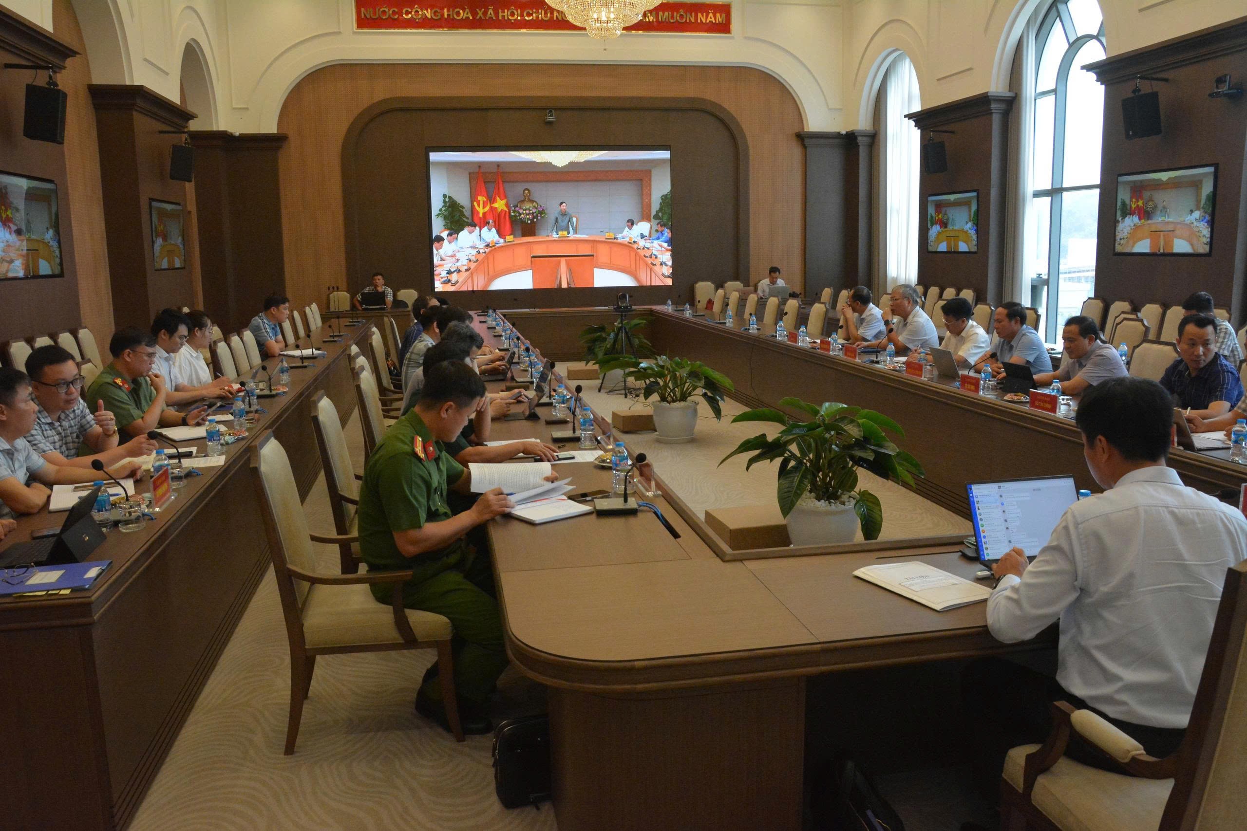 Toàn cảnh hội nghị . 2071.jpg