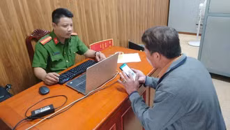 Cảnh giác thủ đoạn lừa đặt hàng qua mạng chiếm tiền đặt cọc