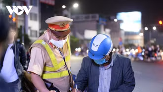 Tối mùng 1 Tết: Hơn 1.500 "ma men" đi xe máy bị xử lý