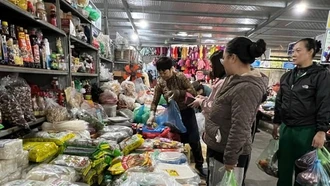 Tiếp tục giám sát chặt giá cả hàng hóa dịp Tết