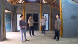 Những hộ dân bị ảnh hưởng về nhà ở đã dọn về nơi ở mới vững chắc, an toàn.